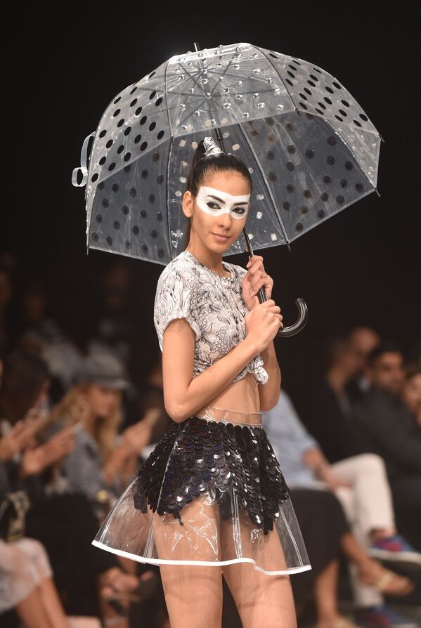 Los osados atuendos de la Semana de la Moda de Panamá - Sputnik Mundo