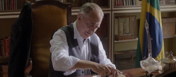 Fotograma promocional de la película 'Querido embaixador' Fotograma promocional de la película 'Querido embaixador' - Sputnik Mundo