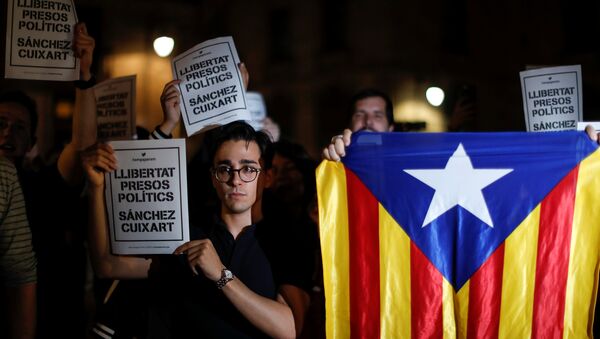 Protestas en contra de la encarcelación de líderes independentistas en Barcelona - Sputnik Mundo