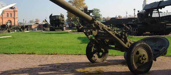 Un mortero M-160 (archivo) - Sputnik Mundo