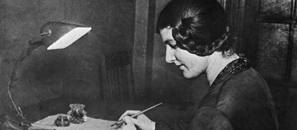 El rostro femenino de la Revolución rusa - Sputnik Mundo