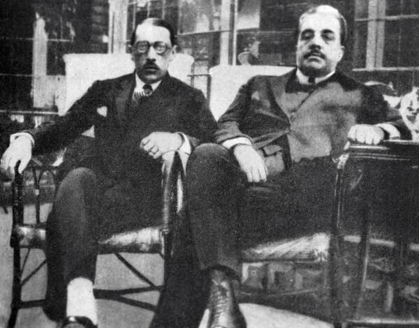 El compositor Igor Stravinsky junto al empresario de ballet Serguéi Diaguilev en 1921 - Sputnik Mundo