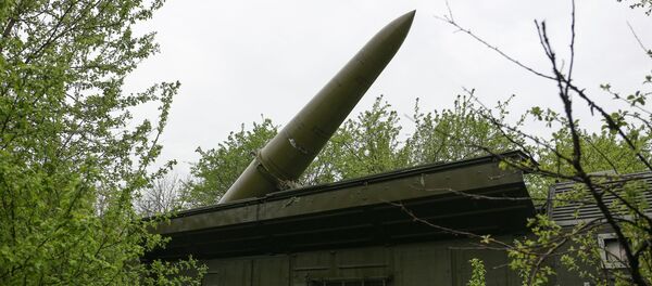 Un sistema Iskander Un sistema Iskander - Sputnik Mundo