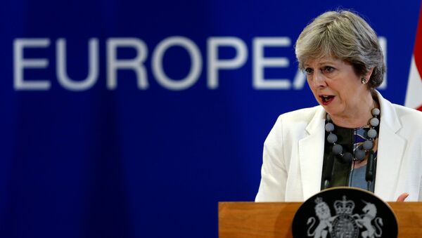 Theresa May, primera ministra del Reino Unido - Sputnik Mundo