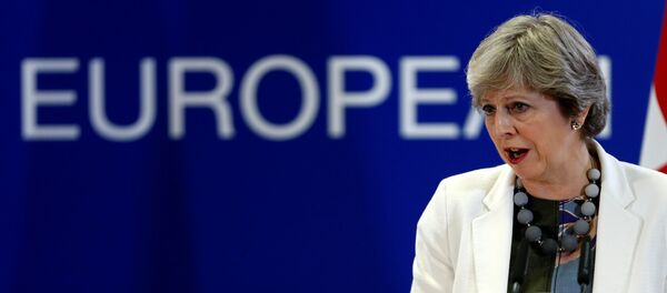 Theresa May, primera ministra del Reino Unido - Sputnik Mundo