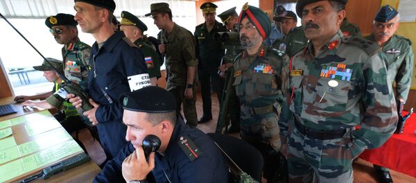 Oficiales indios y rusos - Sputnik Mundo