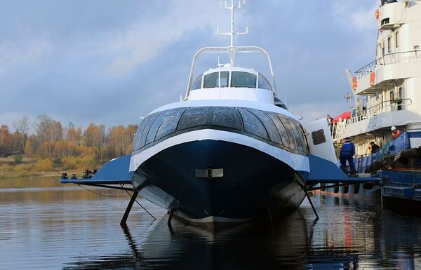 La botadura del primer barco hidroala ruso Kometa 120M del proyecto 23160 - Sputnik Mundo