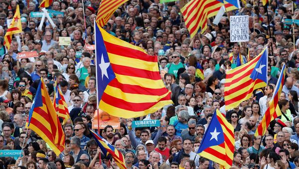 Las banderas de Cataluña - Sputnik Mundo