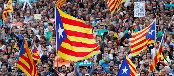 Las banderas de Cataluña - Sputnik Mundo