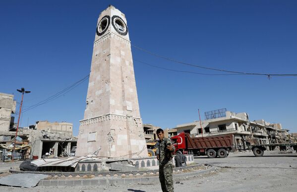 Las ruinas de Al Raqa, nueva muestra del 'doble rasero' de EEUU - Sputnik Mundo