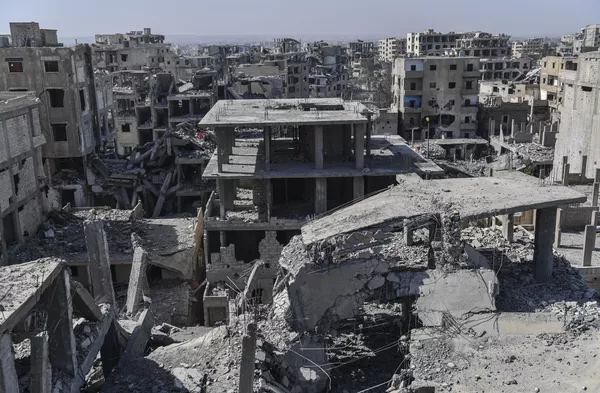 Las ruinas de Al Raqa, nueva muestra del 'doble rasero' de EEUU Las ruinas de Al Raqa, nueva muestra del 'doble rasero' de EEUU - Sputnik Mundo
