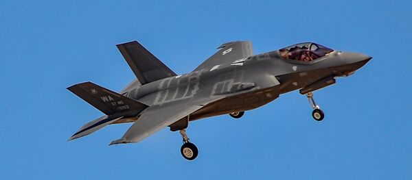Caza estadounidense F-35 - Sputnik Mundo