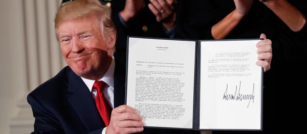 Donald Trump, presidente de EEUU - Sputnik Mundo