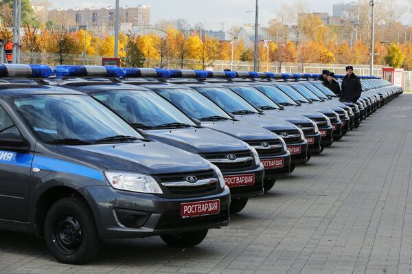 Lada Granta de Rosgvardia - Sputnik Mundo