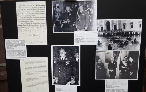 Algunos documentos expuestos en la muestra Algunos documentos expuestos en la muestra - Sputnik Mundo