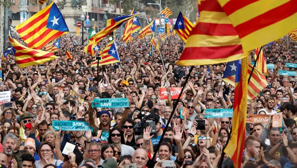 Las banderas de Cataluña - Sputnik Mundo
