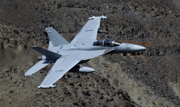 Tendencia alarmante: la mayor parte de la flota aérea de EEUU no está preparada para el combate Tendencia alarmante: la mayor parte de la flota aérea de EEUU no está preparada para el combate - Sputnik Mundo
