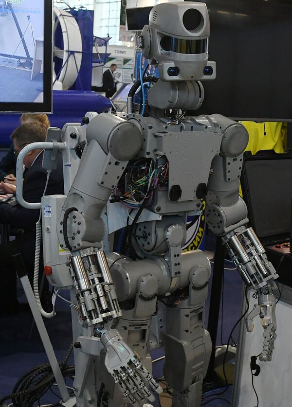 El robot antropomorfo ruso Fedor El robot antropomorfo ruso Fedor - Sputnik Mundo