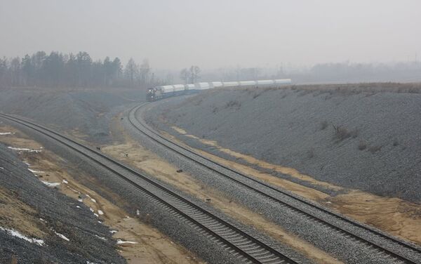 El transporte de los bloques del cohete Soyuz-2.1b al cosmódromo ruso Vostochni - Sputnik Mundo