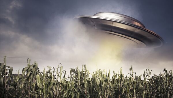 Un OVNI (ilustración) - Sputnik Mundo