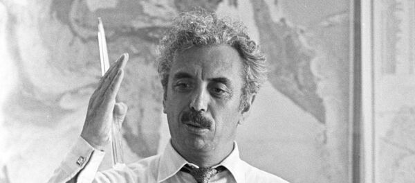El geólogo soviético Farman Gurban oglu Salmanov El geólogo soviético Farman Gurban oglu Salmanov - Sputnik Mundo