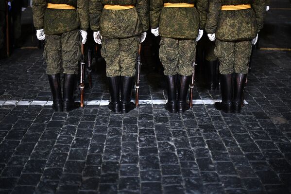 El histórico desfile militar del 7 de noviembre de 1941 vuelve a la Plaza Roja - Sputnik Mundo