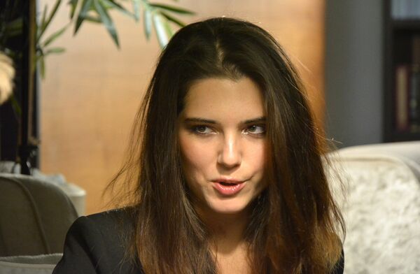 Michalina Olszanska, nacida el 29 de junio de 1992, es una actriz, violinista, cantante y escritora polaca. Interpreta como solista en varias orquestas sinfónicas, ha escrito dos novelas y desde 2012 actúa en cintas cinematográficas. - Sputnik Mundo