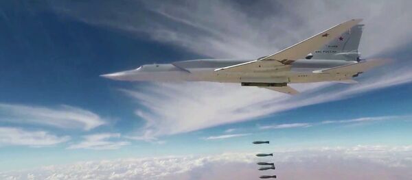 Bombardero estratégico ruso Tu-22 Bombardero estratégico ruso Tu-22 - Sputnik Mundo