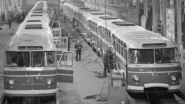 Planta de autobuses LAZ de Lviv - Sputnik Mundo