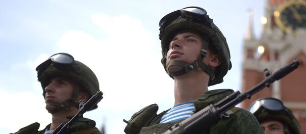 Soldados rusos en la Plaza Roja - Sputnik Mundo