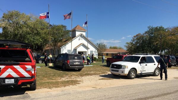 Lugar del tiroteo en Sutherland Springs, Texas, EEUU - Sputnik Mundo