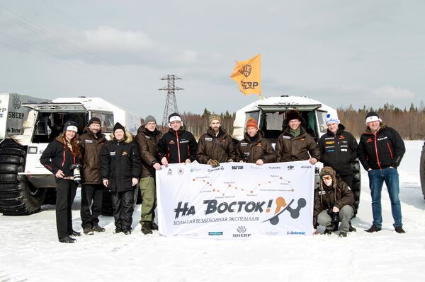 Los aventureros de la expedición 'Na vostok!' - Sputnik Mundo