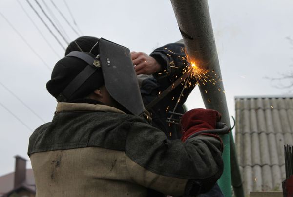 Las consecuencias del bombardeo de Donetsk por los militares ucranianos - Sputnik Mundo