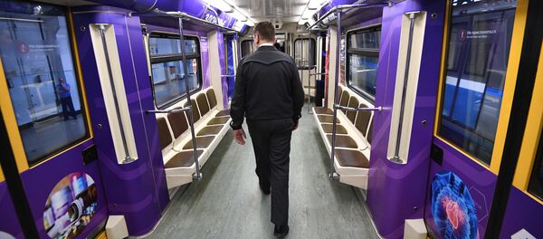 'Rusia rumbo al futuro', el nuevo tren temático del metro moscovita 'Rusia rumbo al futuro', el nuevo tren temático del metro moscovita - Sputnik Mundo