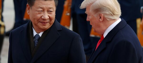 Xi Jinping, presidente de China, junto a Donald Trump, presidente de EEUU - Sputnik Mundo