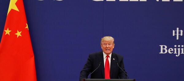 El presidente de EEUU, durante su visita a Beijing, China - Sputnik Mundo