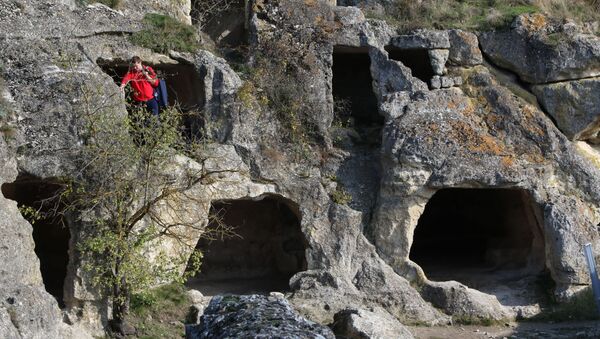 La ciudad fortaleza de cuevas Çufut Qale en Crimea - Sputnik Mundo