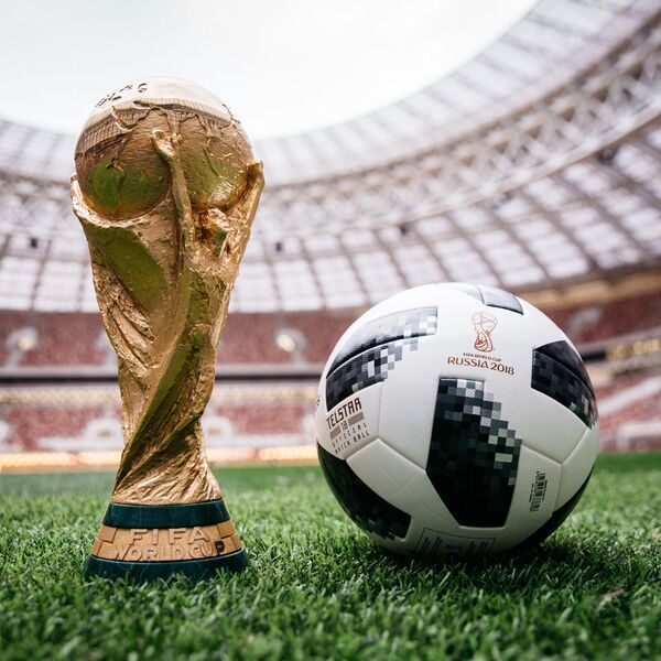 La Telstar 2018 es un homenaje al pasado del fútbol La Telstar 2018 es un homenaje al pasado del fútbol - Sputnik Mundo