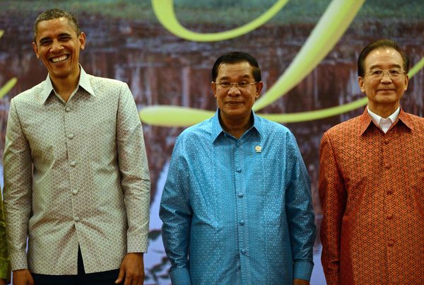 Diplomacia colorista: los atuendos tradicionales de las cumbres de la ASEAN - Sputnik Mundo