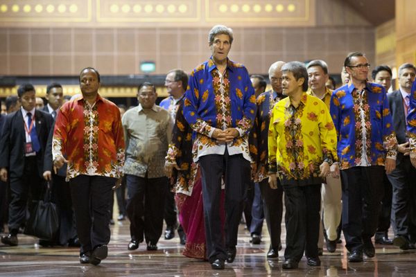 Diplomacia colorista: los atuendos tradicionales de las cumbres de la ASEAN - Sputnik Mundo