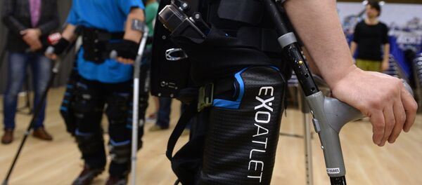 Exoatlet, el exoesqueleto de producción rusa - Sputnik Mundo
