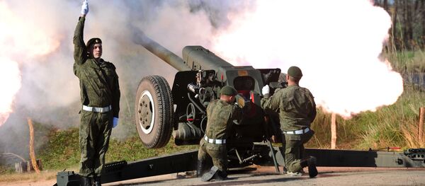 Un obús D-30 - Sputnik Mundo