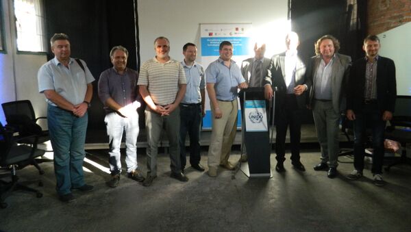 La comitiva rusa que visitó Santiago de Chile para mostrar la tecnología avanzada de su país. - Sputnik Mundo