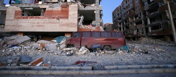 Consecuencias del terremoto en Irán - Sputnik Mundo