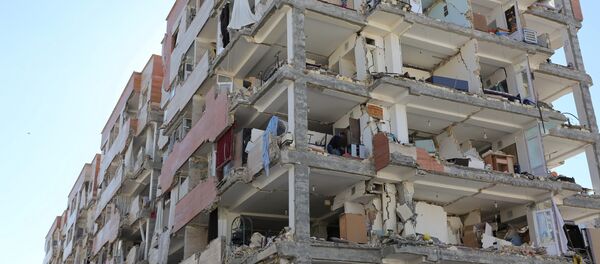 Las consecuencias del terremoto en Irán - Sputnik Mundo