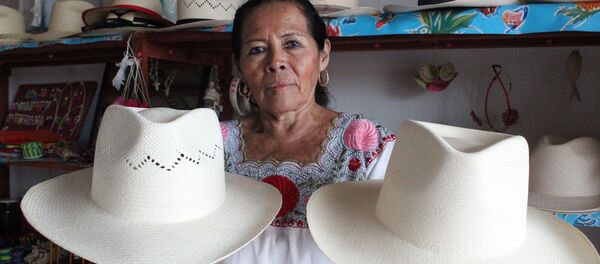 Elaboración de sombreros de jipijapa - Sputnik Mundo