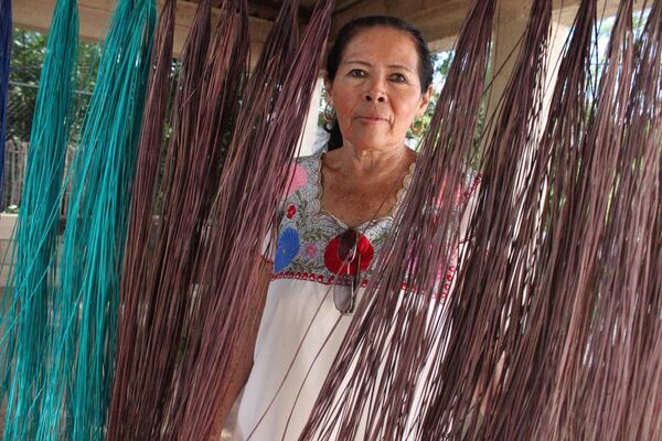 Elaboración de sombreros de jipijapa - Sputnik Mundo