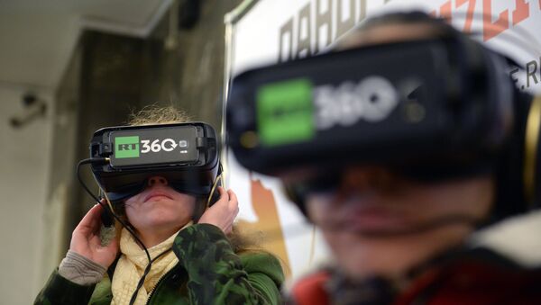 Показ видеороликов Революция 360 в Московском метрополитене - Sputnik Mundo