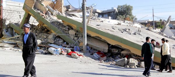 Consecuencias del terremoto en Irán - Sputnik Mundo