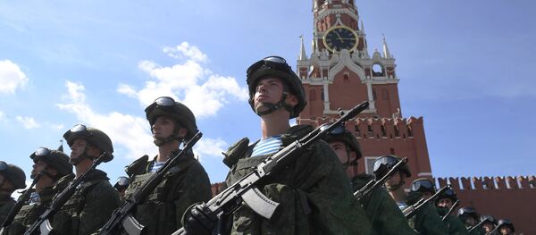 Soldados rusos en la Plaza Roja - Sputnik Mundo